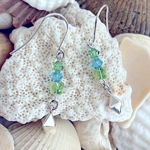 Sterling Silver dangle earring with green butterfly 🦋 bead